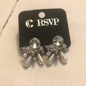 Crystal and pearl earrings